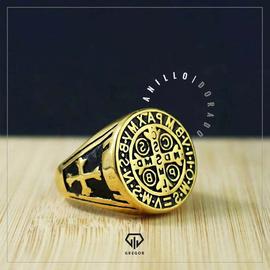 Anillo San benito Dorado 816 - Gregor Relojes y Accesorio Ecuador