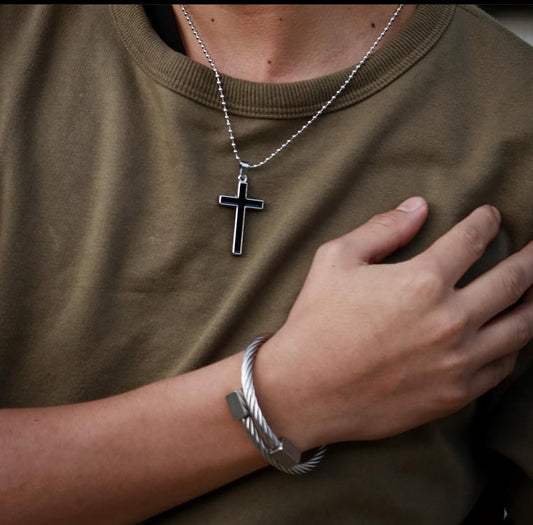 Cadena Cruz 1205 - Gregor Relojes y Accesorio Ecuador