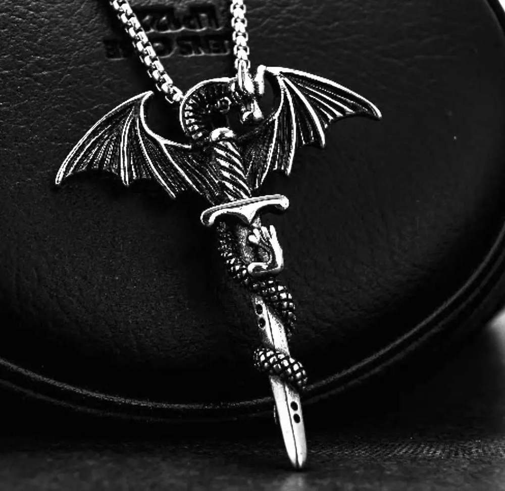 Cadena Dragón 1223 - Gregor Relojes y Accesorio Ecuador