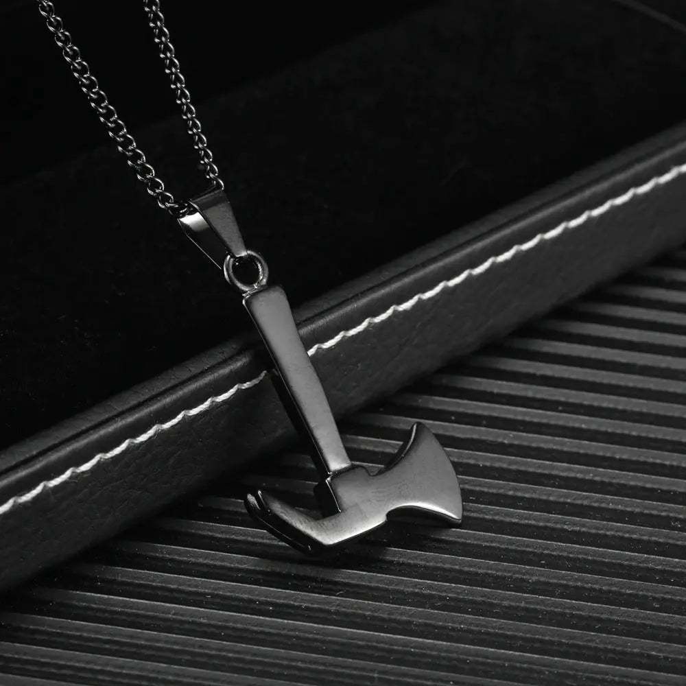 Cadena Hacha Negra 3108 - Gregor Relojes y Accesorio Ecuador